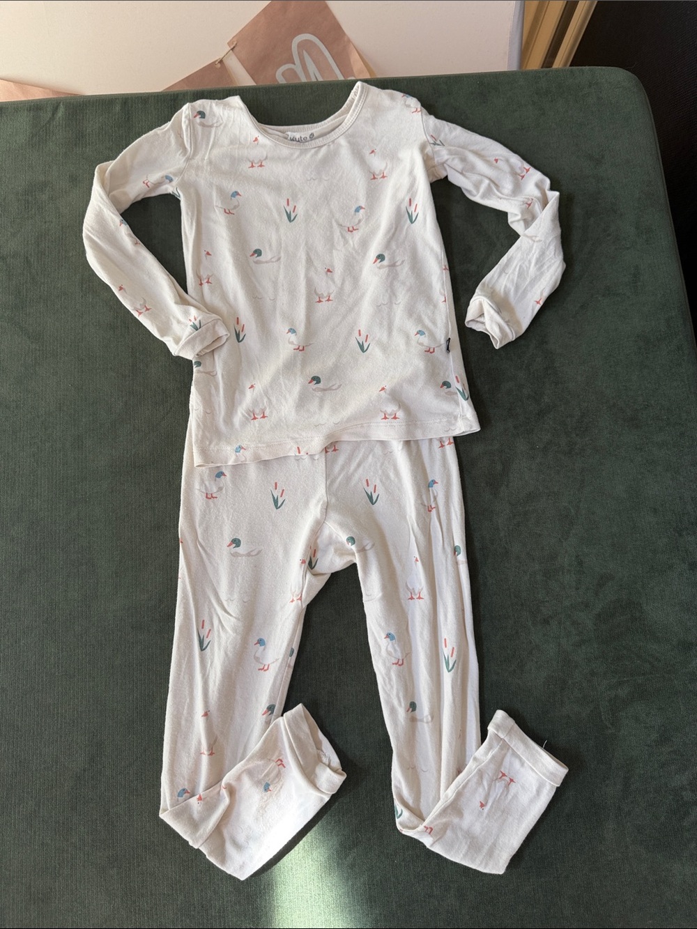 Kyte BABY Cream Long-Sleeve Pajama Set with Duck Motif